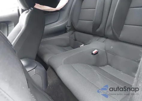 2015 Ford Mustang V6 z USA, uszkodzony, nr VIN 1FA6P8AM6F5388343